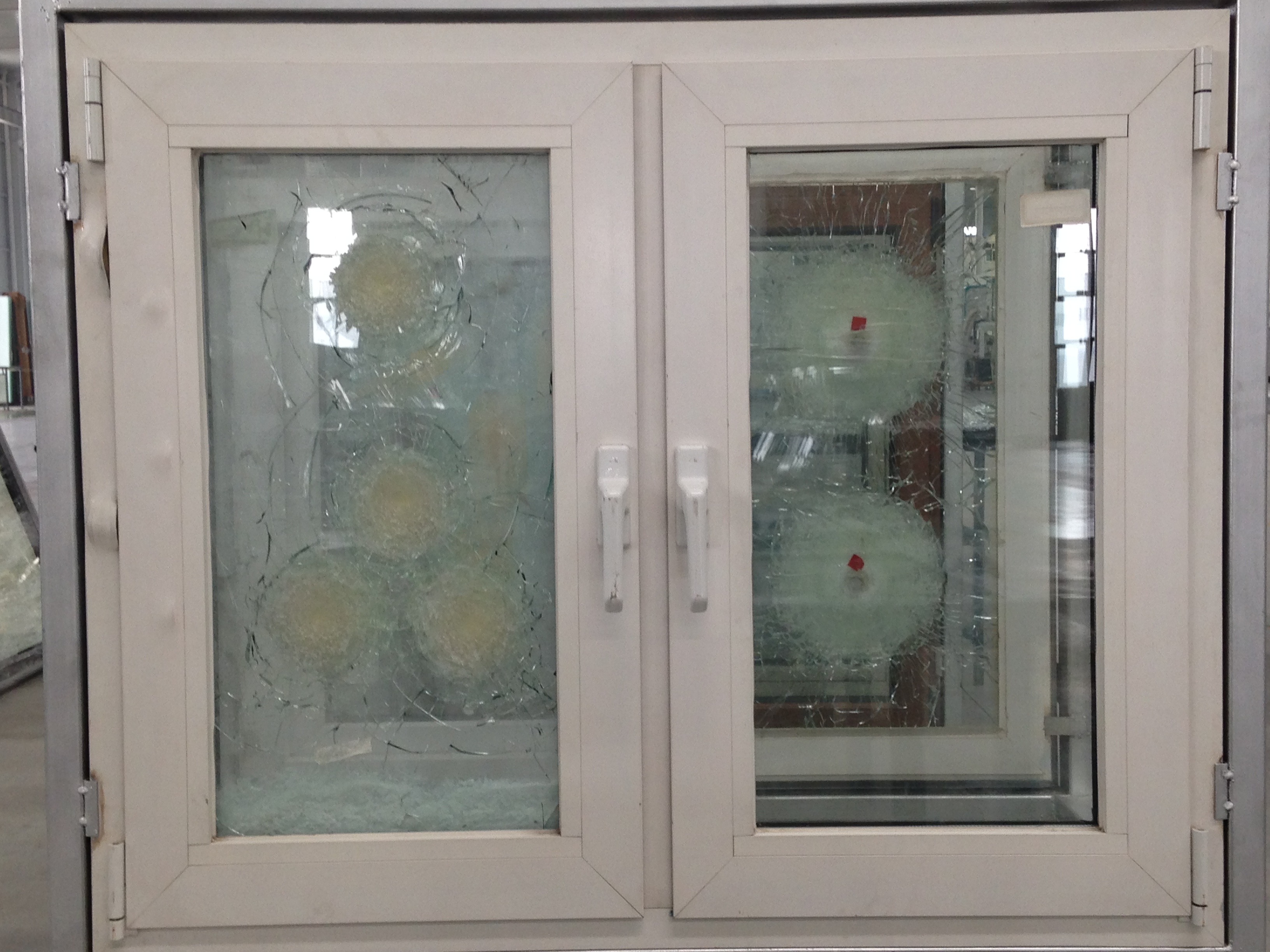 Visi&oacute;n clara en todo clima: Vidrio antibalas el&eacute;ctrico Ming con calefacci&oacute;n el&eacute;ctrica, abriendo una nueva era de protecci&oacute;n inteligente de seguridad