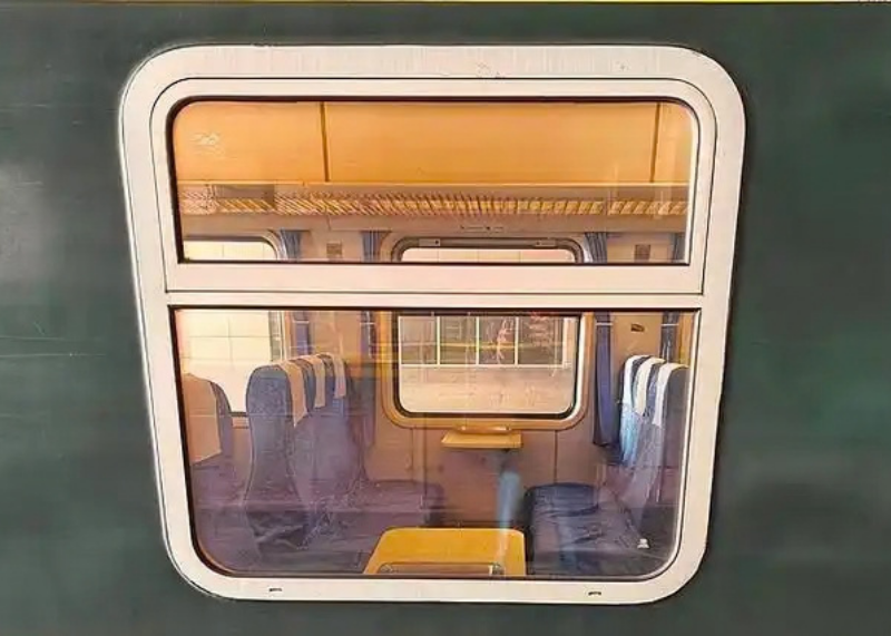 Cabina y ventanas para pasajeros